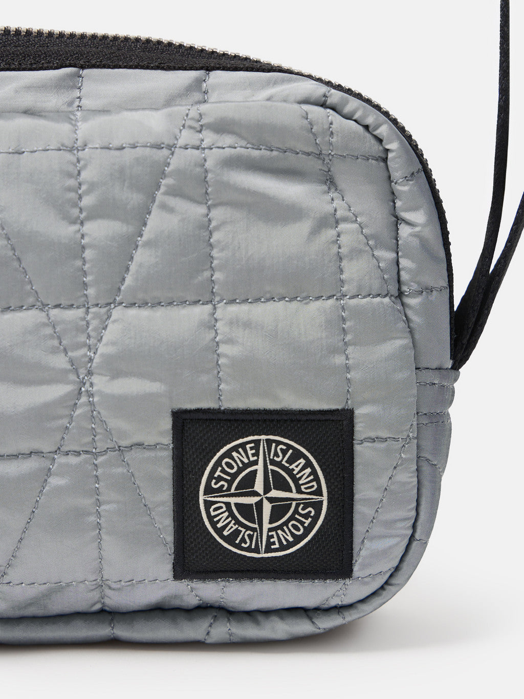 9200017 QUILTED NYLON METAL IN ECONYL