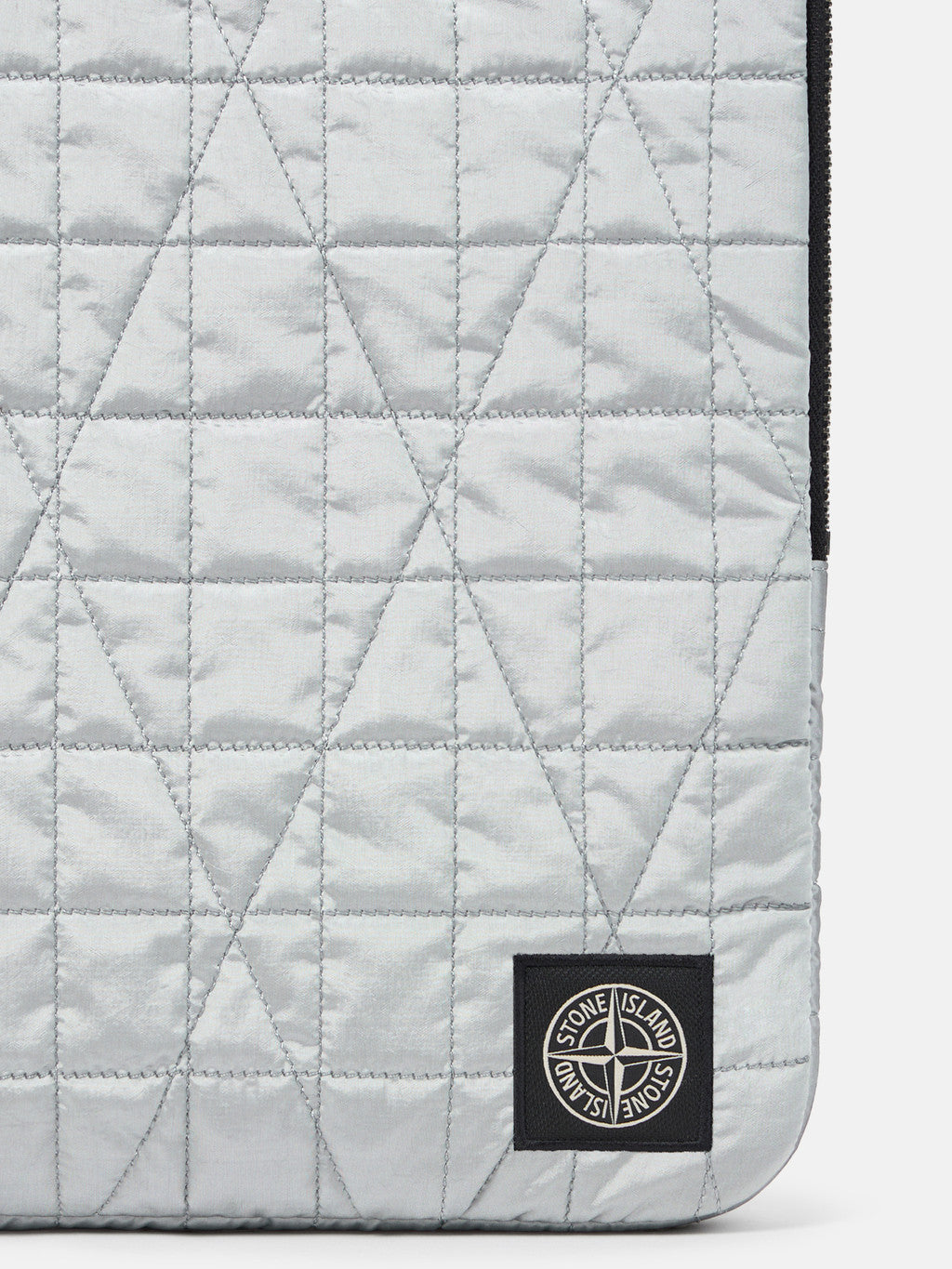 9500005 QUILTED NYLON METAL IN ECONYL